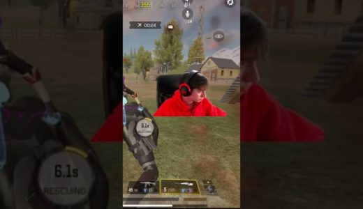 Punching my Teamate after killing me Call of Duty Mobile Battle Royale