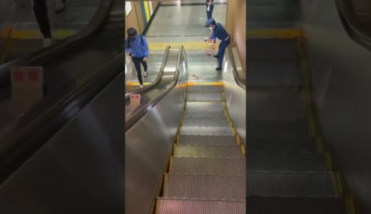 近づく恐怖映像　大江戸線　六本木駅